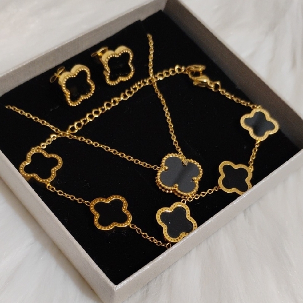 SALE!New 18kt Gold Plated Gold/Black 4 Leaf Clover Necklace Bracelet Earring Set - Picture 12 of 15